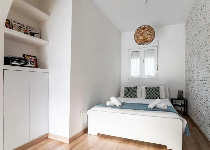 With A Large Patio Appartement Granada